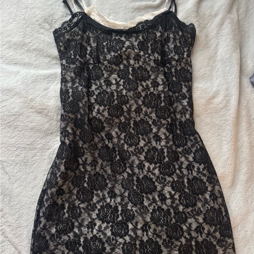 lace dress